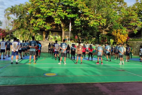 Sebelum melaksankan test uji ketrampilan, terlebih dahulu melaksanakan apel pagi